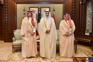 رئيس مجلس الوزراء بالإنابة ووزير الداخلية في دولة الكويت يبحث مع رئيس جامعة نايف تطوير البرامج المتخصصة