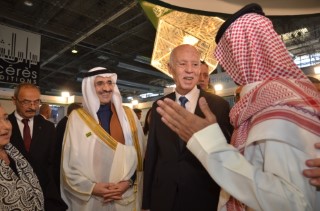 الرئيس التونسي يزور جناح جامعة نايف بمعرض تونس للكتاب ويشيد بجهودها في تعزيز الأمن العربي